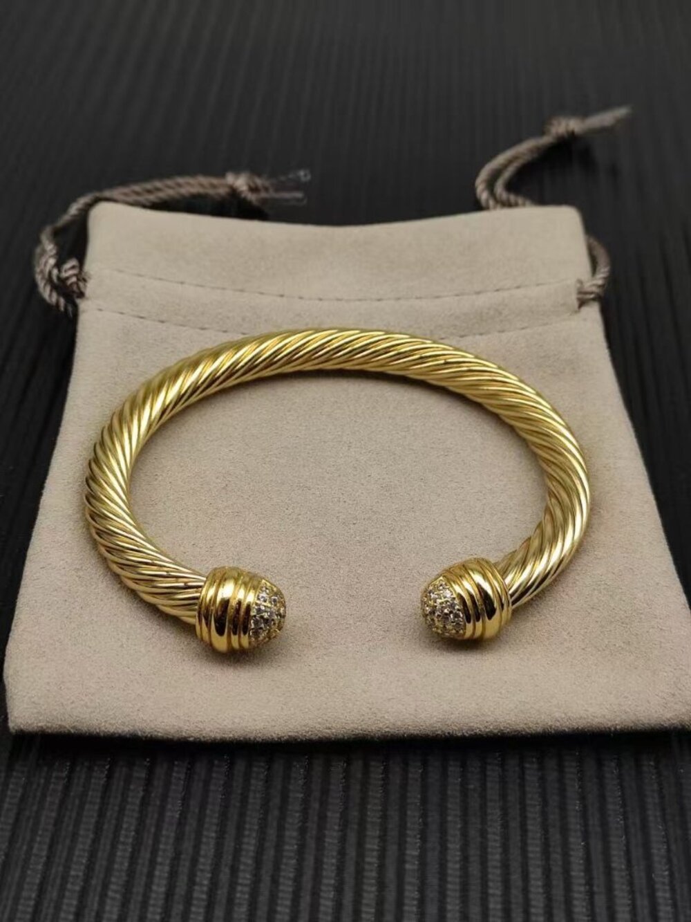 David Yurman Round Head Glod Bracelet - Picture 2 of 5
